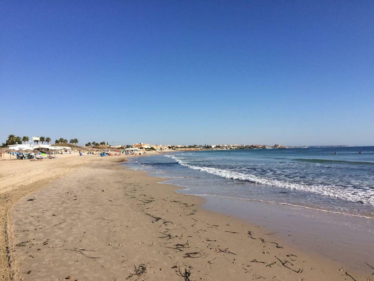 Exclusive New Apartment On The Beach Пилар де ла Горадада Экстерьер фото